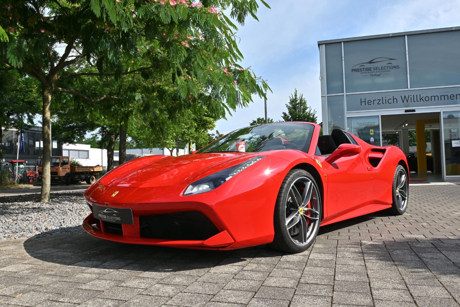 FERRARI